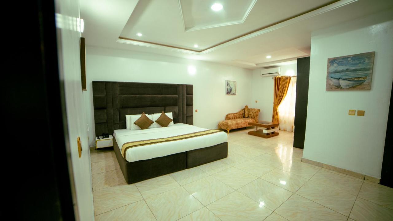 247 Luxury Hotel & Apartment Ajah Лекки Экстерьер фото