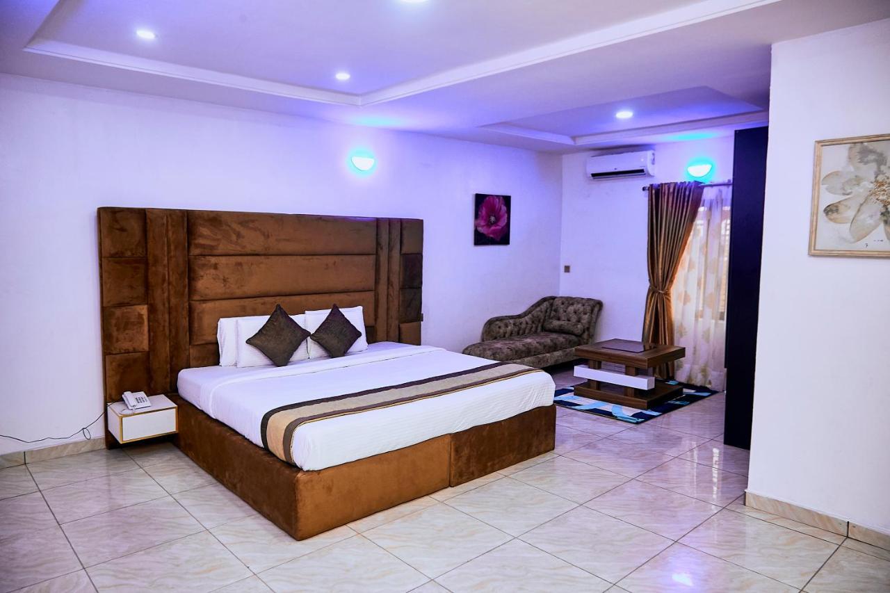247 Luxury Hotel & Apartment Ajah Лекки Экстерьер фото