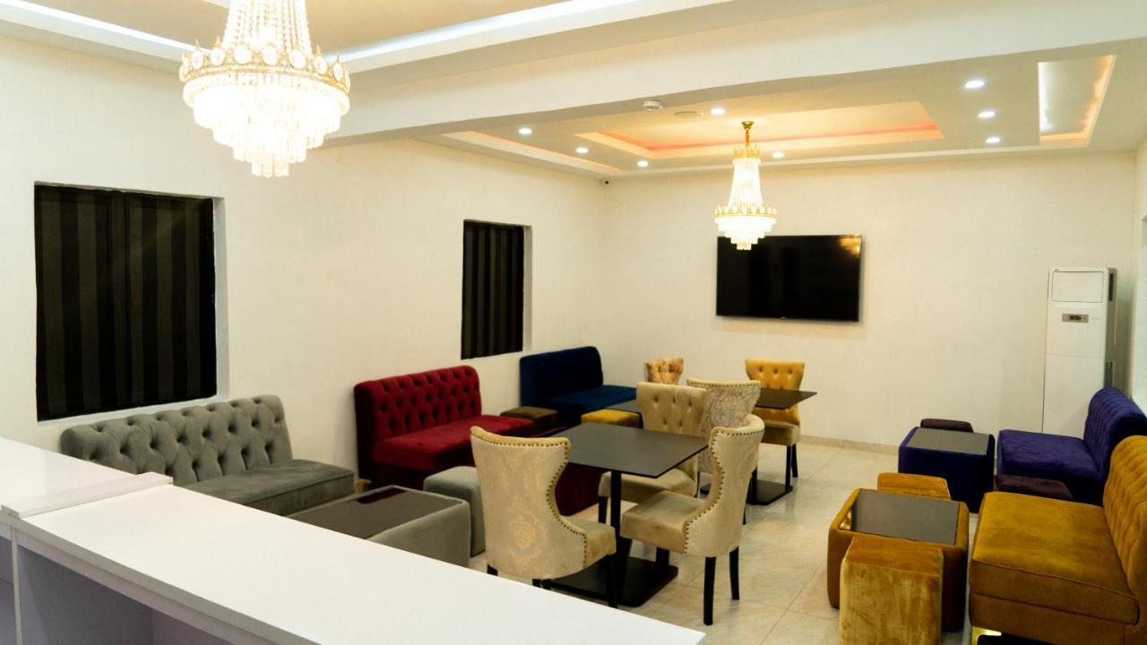 247 Luxury Hotel & Apartment Ajah Лекки Экстерьер фото