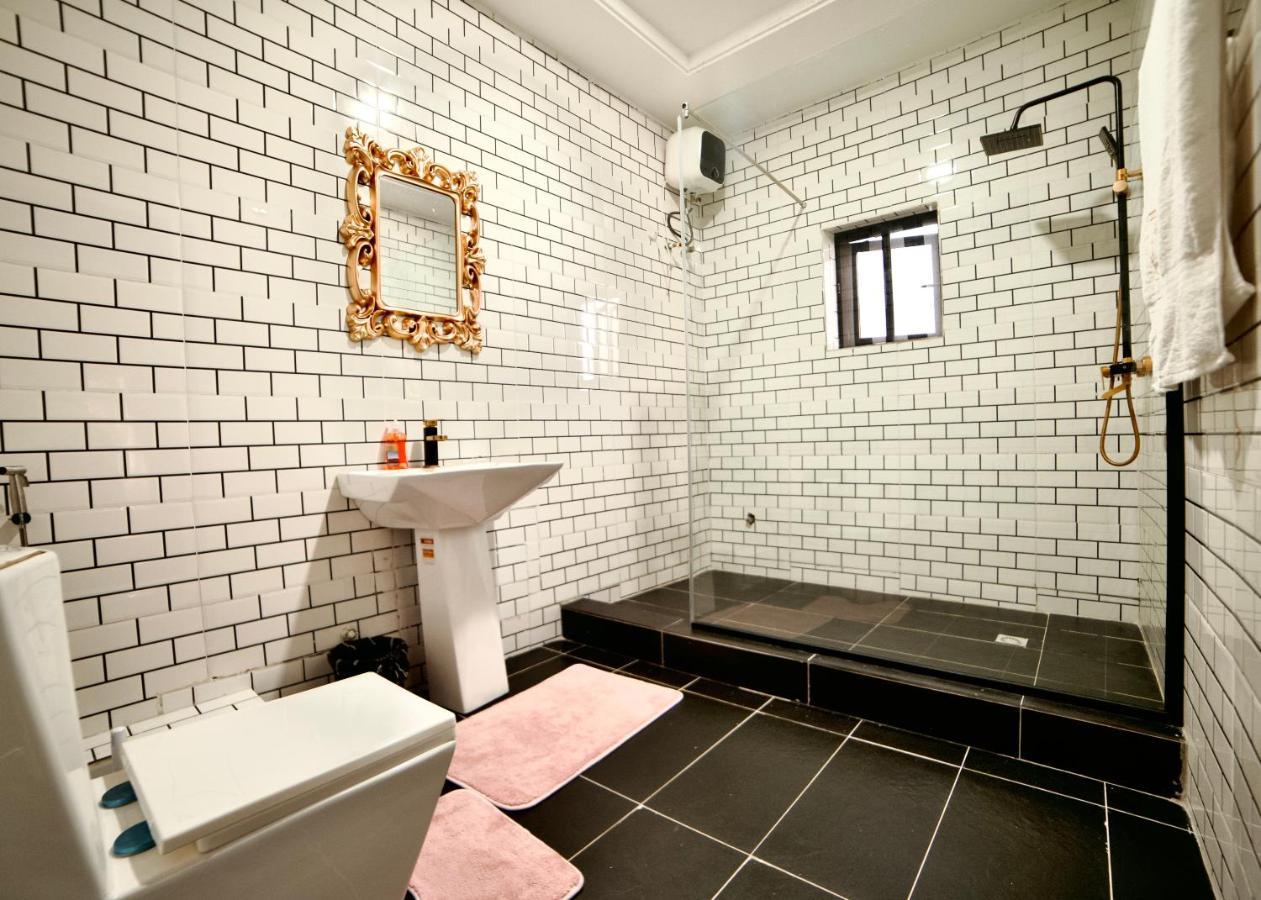 247 Luxury Hotel & Apartment Ajah Лекки Экстерьер фото