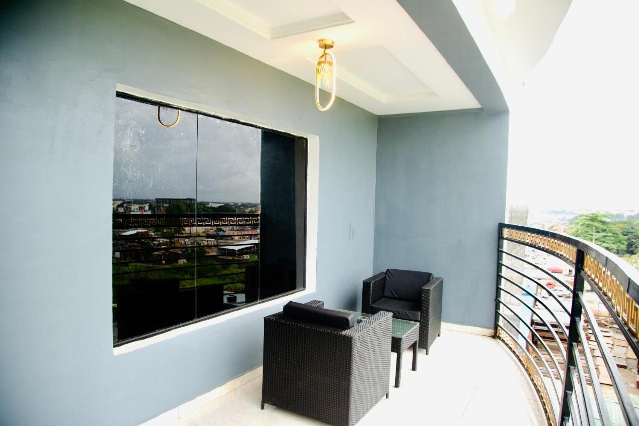 247 Luxury Hotel & Apartment Ajah Лекки Экстерьер фото