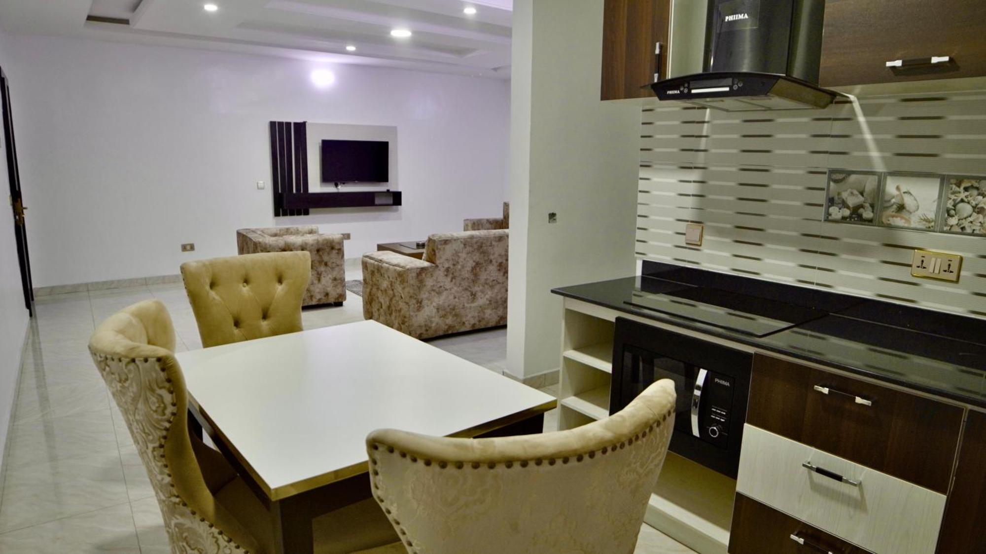 247 Luxury Hotel & Apartment Ajah Лекки Экстерьер фото